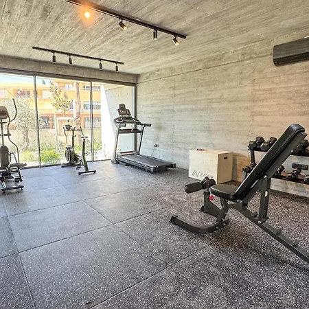 Malberry Park 301 - Modern 2 Bedroom With Pool, Gym, Jaccuzi Appartement