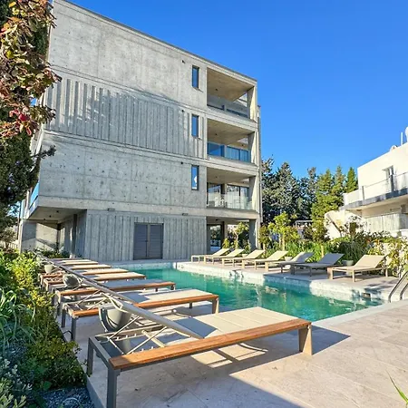 Malberry Park 301 - Modern 2 Bedroom With Pool, Gym, Jaccuzi Πάφος